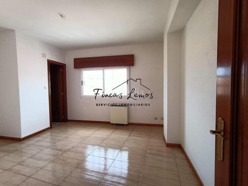 Foto 37e8fdd9-b4bb-4b23-92c9-ea6354b66c15. Piso en Camariñas