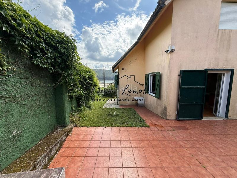 Foto 046e25d7-f9fd-4292-870c-20ce89c097d2. Casa amb aparcament a Camariñas