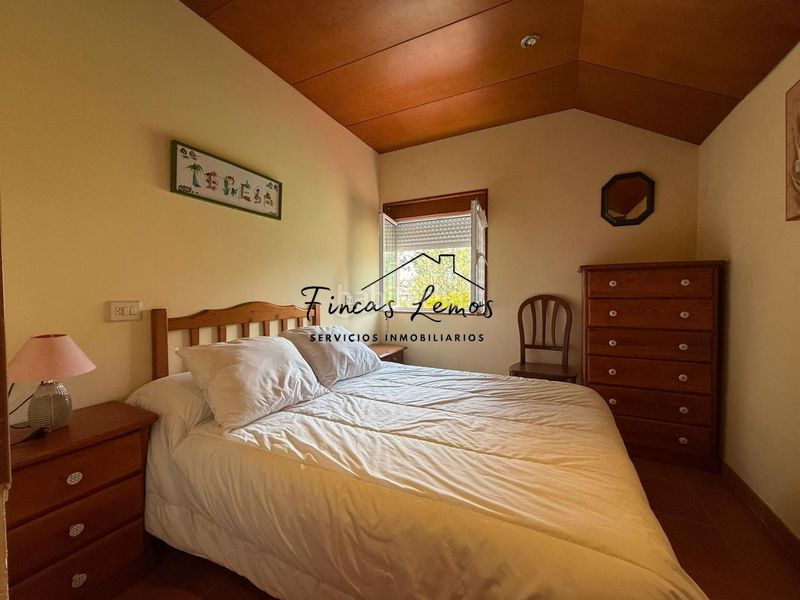 Foto baf04fb5-0c55-4264-99f0-b97a4cae5853. Casa amb aparcament a Camariñas