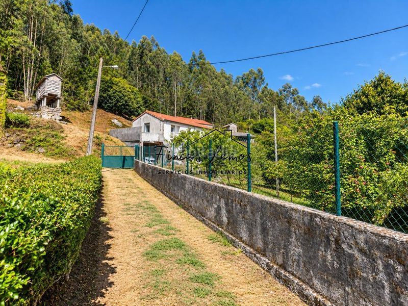 Foto d65f73cd-147a-406c-8aec-df0d654d17cd. Casa con parcheggio in Laxe