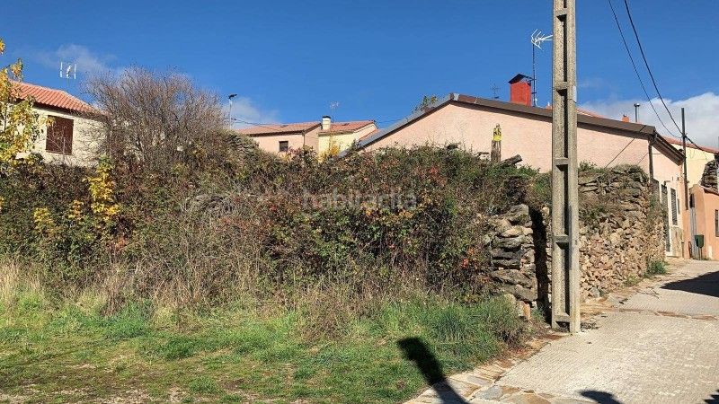Foto 957cbf24-a3df-48ed-9760-1dbc90182c2f. Terreny residencial a Robregordo