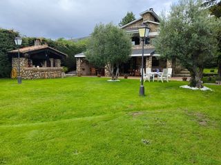 Chalet in Bustarviejo. Casa unifamiliar en venta en el pornoso madrid