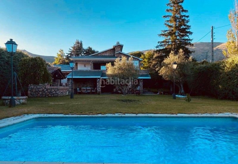 Foto 07c15ec1-5578-4948-ade7-7095913a6888. Xalet amb calefacció aparcament piscina a Bustarviejo