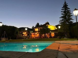 Chalet à Bustarviejo. Casa unifamiliar en venta en el pornoso madrid