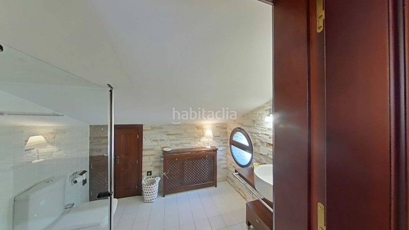 Foto 5f12a97e-ad8b-454e-8c24-1a2fe8bdcb69. Xalet amb calefacció aparcament piscina a Bustarviejo