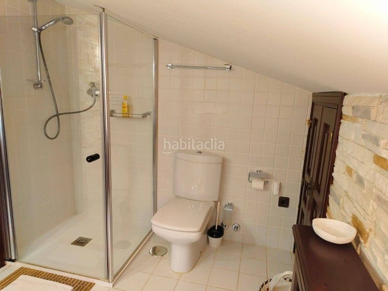 Foto a5e04704-4bc9-4896-96b6-6805a996e982. Xalet amb calefacció aparcament piscina a Bustarviejo