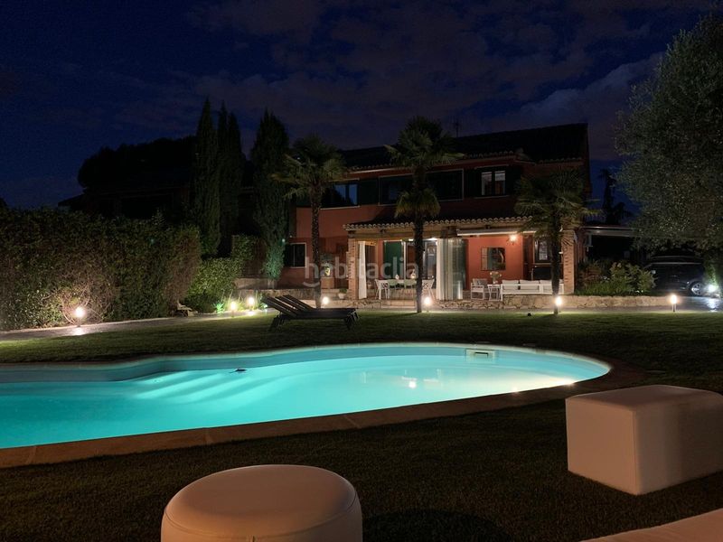 Foto 0e7d4bcb-64ba-4e49-98d5-37eb69e691ba. Casa aparellada amb calefacció aparcament piscina a Boadilla del Monte