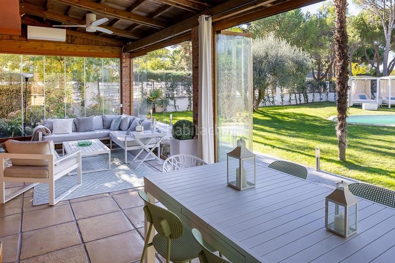 Foto 9e9f9e11-2630-4964-987b-9f63fac24a3d. Casa aparellada amb aparcament piscina a Bonanza Boadilla del Monte