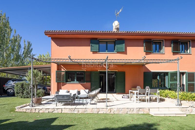 Foto aea10ab7-4524-48bc-8567-6303c3c3bde2. Casa aparellada amb calefacció aparcament piscina a Boadilla del Monte