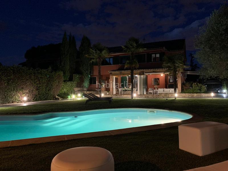 Foto c3c5fcd8-51f4-4d0a-b900-0dd5915a5504. Casa aparellada amb aparcament piscina a Bonanza Boadilla del Monte