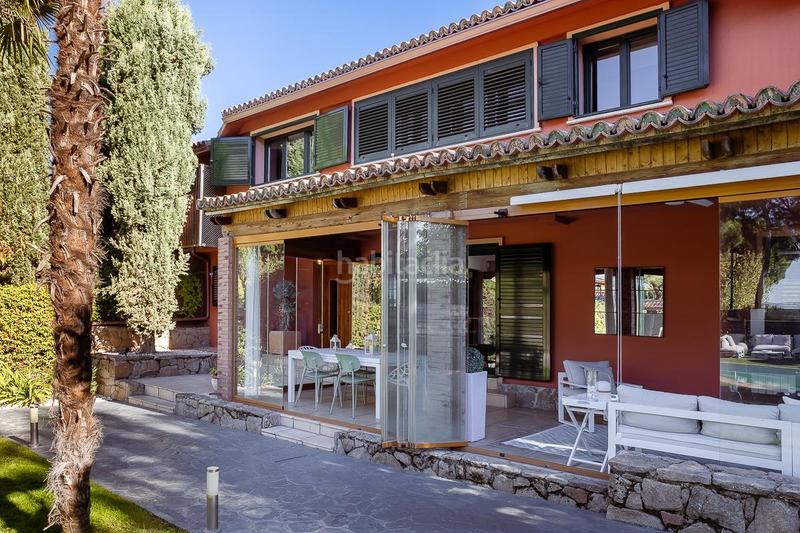 Foto d052ffb6-fdb4-4a83-bd4a-3cd8086a7ddc. Casa aparellada amb aparcament piscina a Bonanza Boadilla del Monte