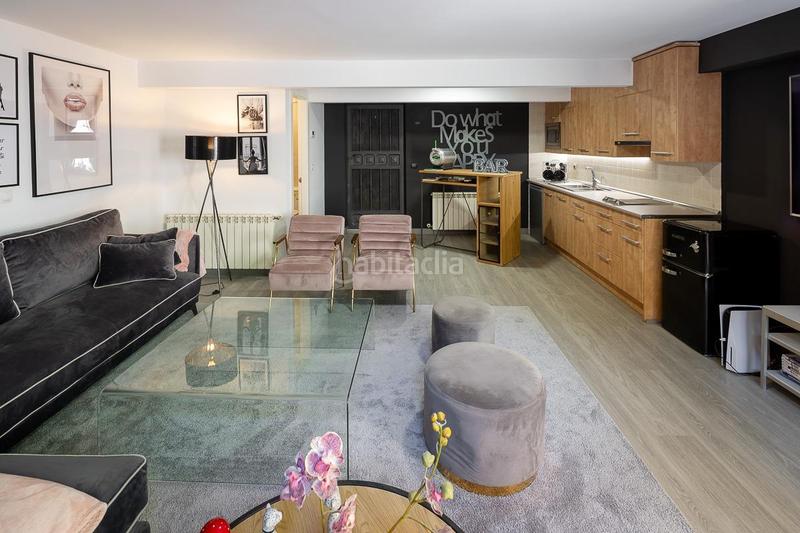 Foto e43b4ddc-855f-456e-a58f-7e0cf0911f90. Casa aparellada amb aparcament piscina a Bonanza Boadilla del Monte