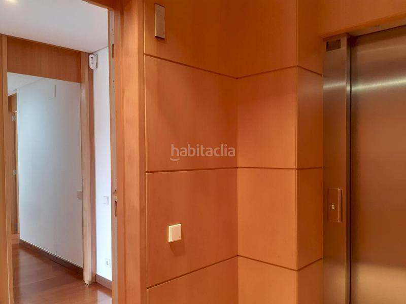 Foto 34824b60-41cb-483e-a78c-4bc44d6743e2. Location appartement avec chauffage parking piscine dans Boadilla del Monte