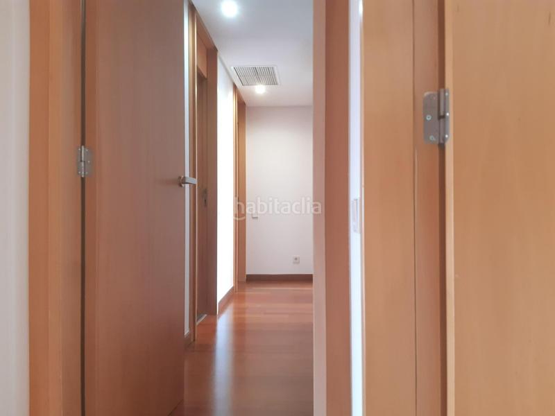 Foto 00f0e54d-314f-4361-9b49-36074698db0e. Rent flat with heating parking pool in Sector B Boadilla del Monte