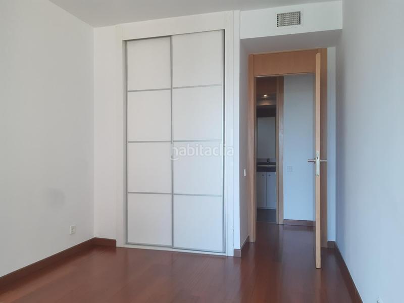 Foto 26dfa61b-00a5-49c5-916c-2d288f6faa6f. Rent flat with heating parking pool in Sector B Boadilla del Monte