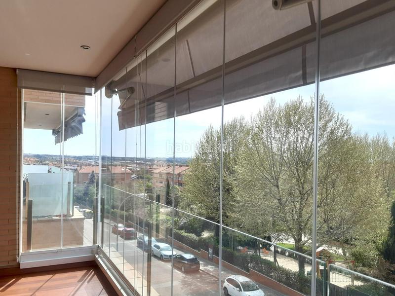 Foto 97b0ba1a-1b61-457d-87df-ef73a88d6682. Rent flat with heating parking pool in Sector B Boadilla del Monte