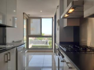 Rent Flat  Calle menendez pidal. Espectacular piso en boadilla