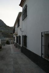 Masia  Los cerricos. Alquiler con opcion a compra, casa con 2 viviendas, a reestrenar