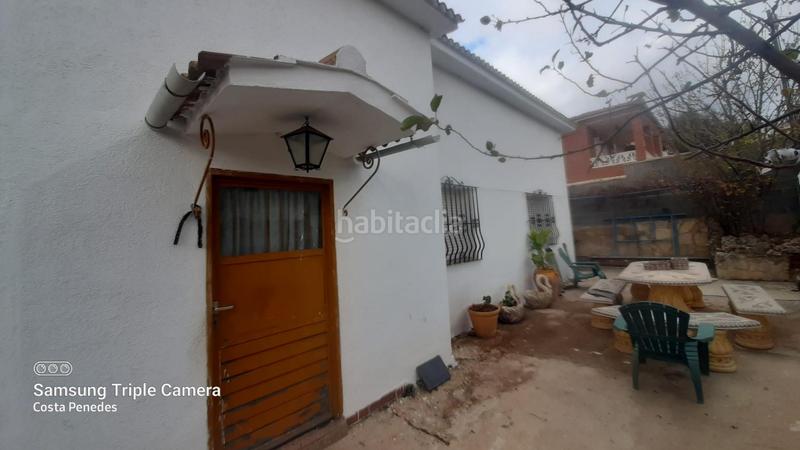 Foto d499033c-beb3-4aa5-94ce-d9150fb71747. Chalet con riscaldamento parcheggio in Bisbal del Penedès (La)