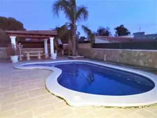 Xalet a Santa Oliva. Chalet en santa oliva
