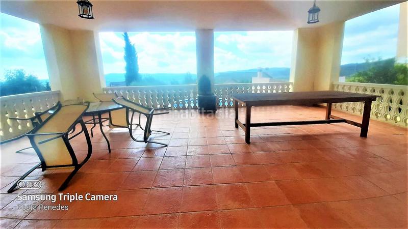 Foto 7ccdc16c-26ca-45fd-a48c-0bcdc6ef855c. Xalet amb calefacció aparcament a Bisbal del Penedès (La)