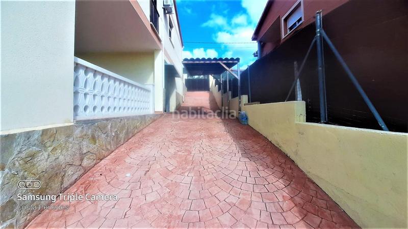 Foto b6d07494-16d6-499a-b551-7ad653e293a0. Xalet amb calefacció aparcament a Bisbal del Penedès (La)