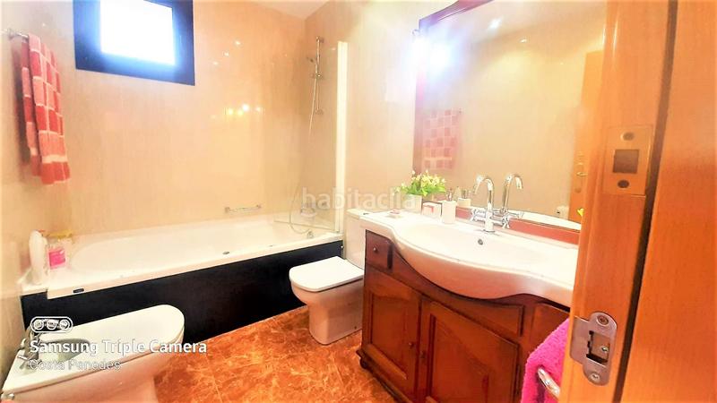 Foto f1724e41-22fa-4a78-8c9c-5f970578a0aa. Xalet amb calefacció aparcament a Bisbal del Penedès (La)