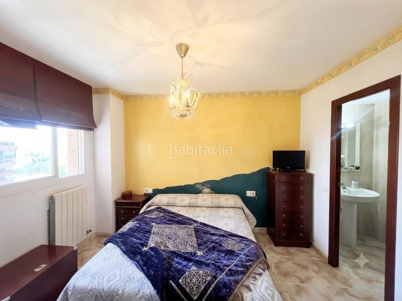 Foto c2bd457b-32ec-4cf2-9689-6674f55c387e. Pis amb calefacció a Can Vidalet Esplugues de Llobregat
