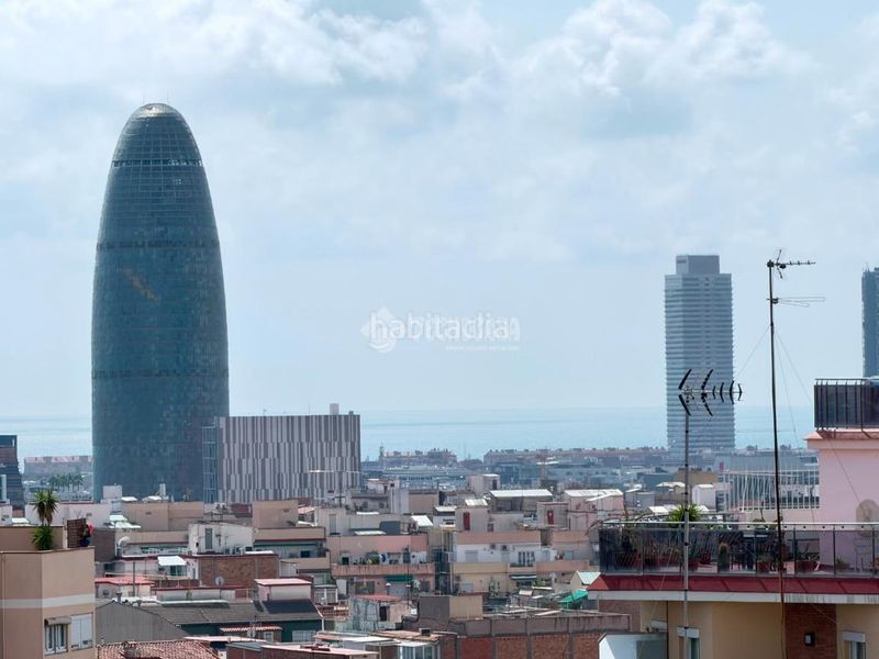 Foto 534510e8-d3e2-432f-9c9b-55d5d1949f29. Pis a El Camp de l´Arpa del Clot Barcelona