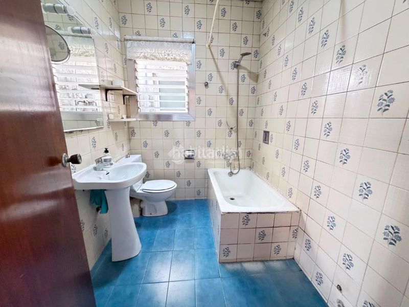 Foto a88d7403-76a7-4dd0-a5d8-136c1774d637. Pis a El Camp de l´Arpa del Clot Barcelona