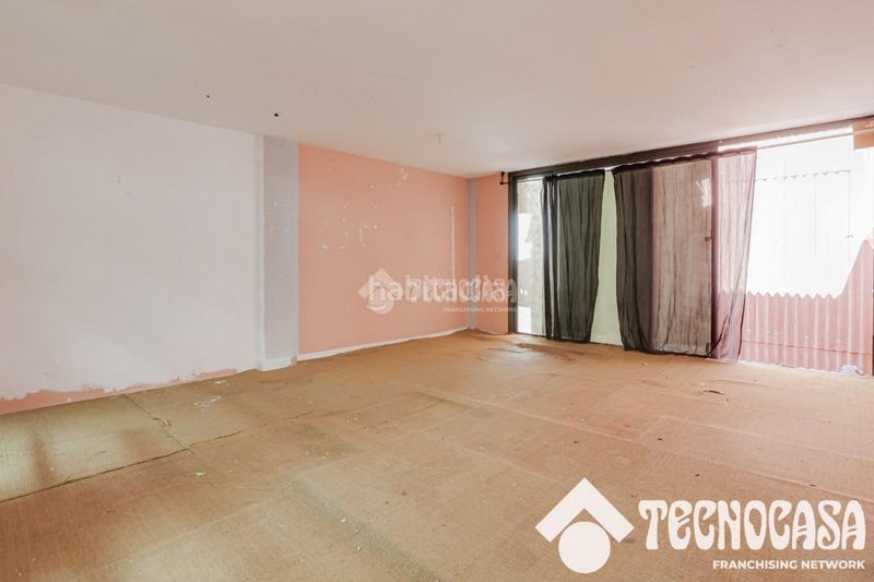 Foto 0c80e04a-1655-42d9-b079-3ade51ec6892. Edifici a Navas Barcelona