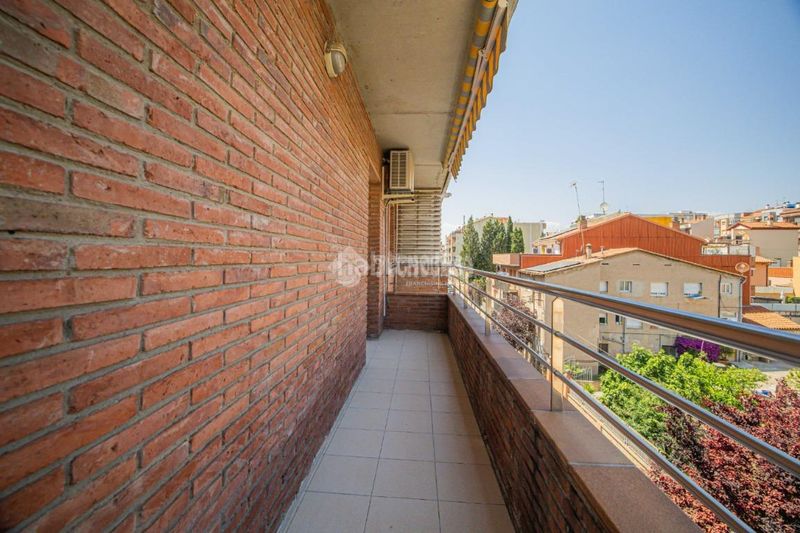 Foto 86f4c763-942f-44e1-8295-96578ff46de0. Piso  en venta en Centre Ripollet
