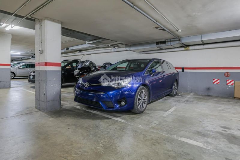 Foto ae4ab471-3f22-4276-98dd-4edb90cabb2c. Piso  en venta en Centre Ripollet