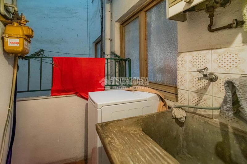 Foto 9ced4c5e-63e5-43ca-abd6-8c3fd14d84b4. Piso  en venta en Ajuntament-Maragall Ripollet