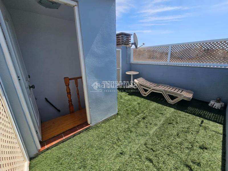 Foto ea6a1c21-1c8d-4966-9984-585b9dd1b0e2. Piso  en venta en El Morche Torrox