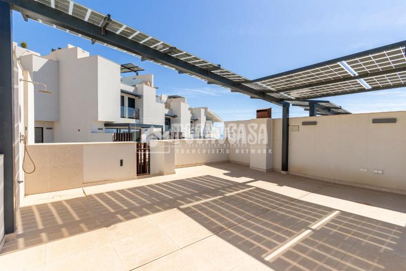 Foto 4f610ca5-664d-466c-a7f2-bfb4cfaf9df7. Doppelhaus mit parking pool in El Peñoncillo Torrox