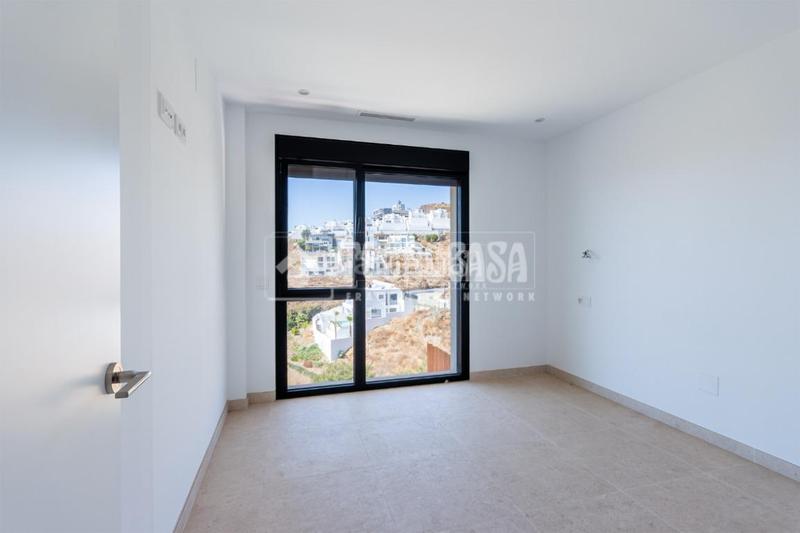 Foto f1c1b18e-70a0-4ded-aa2e-0a3c43a146f4. Doppelhaus mit parking pool in El Peñoncillo Torrox