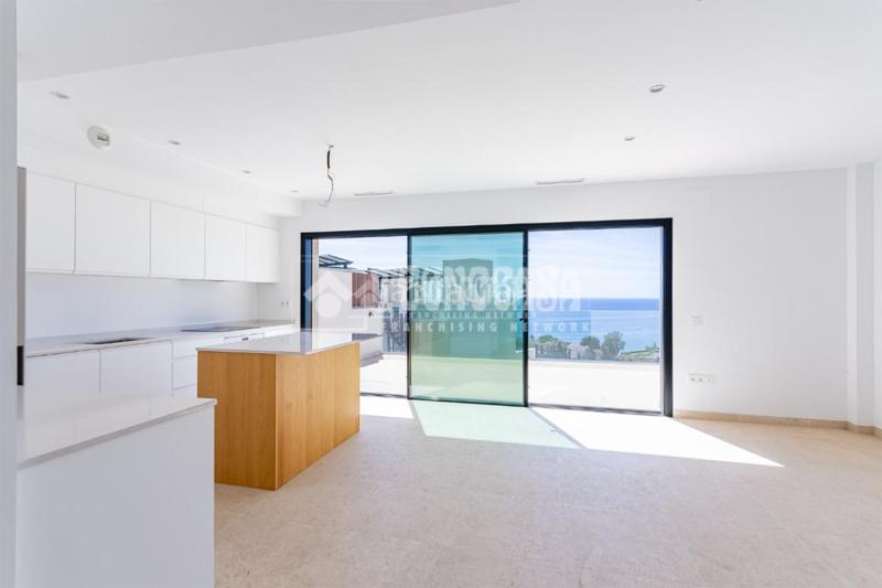 Foto 1f43d210-6897-4042-9f98-a40e67141d63. Casa aparellada amb piscina a El Peñoncillo Torrox