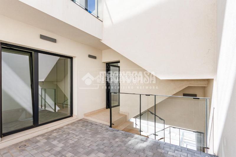 Foto 37eab40d-63b6-4904-aa4f-159e75f2f6d4. Casa aparellada amb piscina a El Peñoncillo Torrox