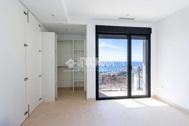 Foto 44de39d5-9860-4648-a990-432f7dc449f2. Casa aparellada amb piscina a El Peñoncillo Torrox