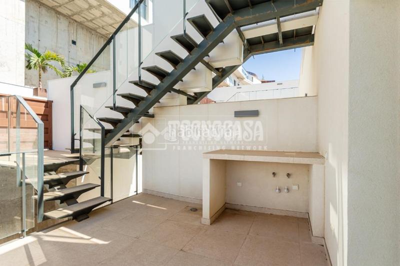 Foto ad505d76-e04a-46dd-b345-a9e191d57d09. Casa aparellada amb piscina a El Peñoncillo Torrox