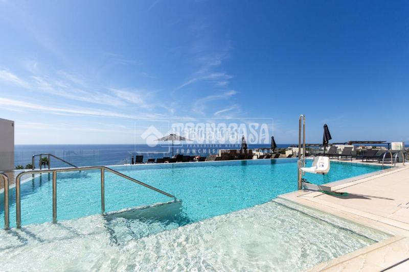 Foto c3a148d0-34e8-4142-bb96-b8fbea9b6488. Casa aparellada amb piscina a El Peñoncillo Torrox