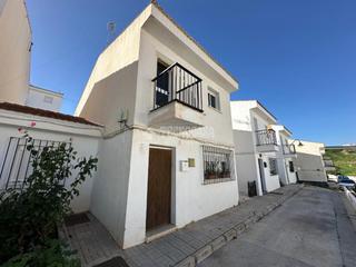 Casa bifamiliare in Urbanización Santa Rosa. Casa en venta en torrox