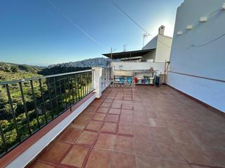Maison jumelée à Torrox Pueblo. Casa en venta en torrox