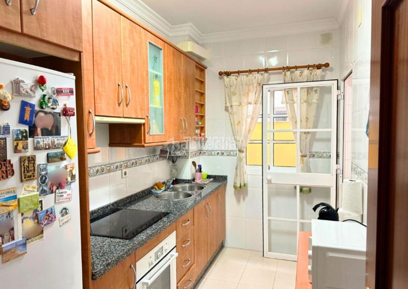 Foto e9988553-f6c8-4e1e-afc3-e2ca7d46b3fe. Pis amb aparcament a Torrox pueblo Torrox