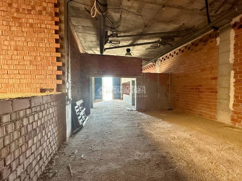 Foto a04b9f6c-4bf4-490d-9dad-f15b80747af2. Local comercial a El Morche Torrox