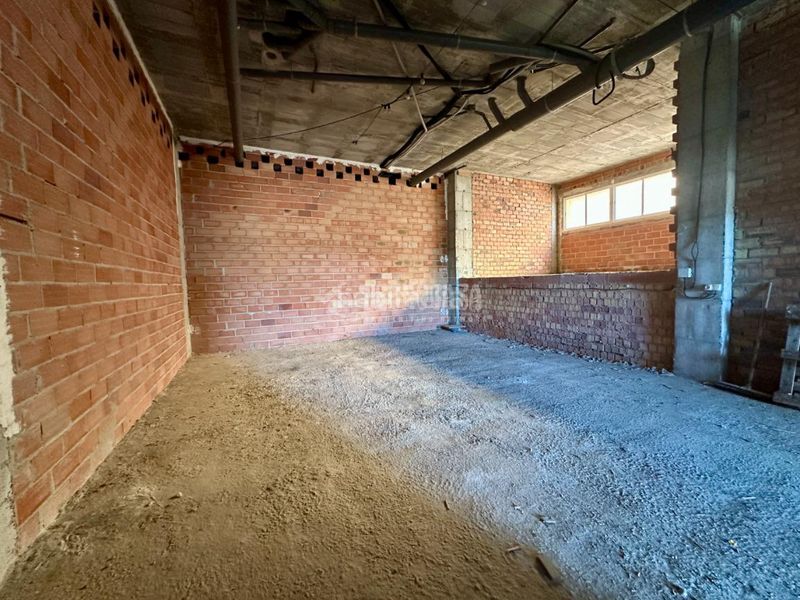 Foto b0314703-f077-4c9e-993a-923eb63688b3. Local comercial a El Morche Torrox