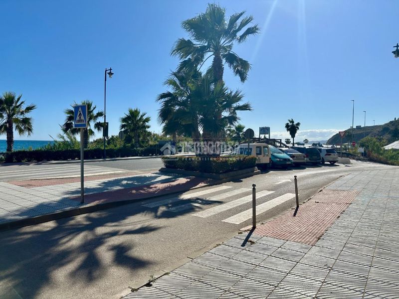 Foto c2f17992-f846-4e35-aa8b-8b4e5f4343bf. Local comercial a El Morche Torrox