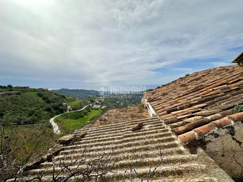 Foto ff23066f-e839-41f4-9606-d328c83e42c9. Finca rústica a Torrox pueblo Torrox