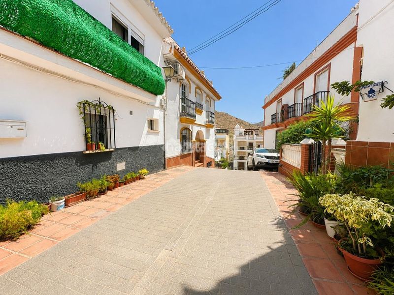 Foto f4b2912d-13e1-4e4d-a148-b68715cda517. Doppelhaus in Torrox pueblo Torrox